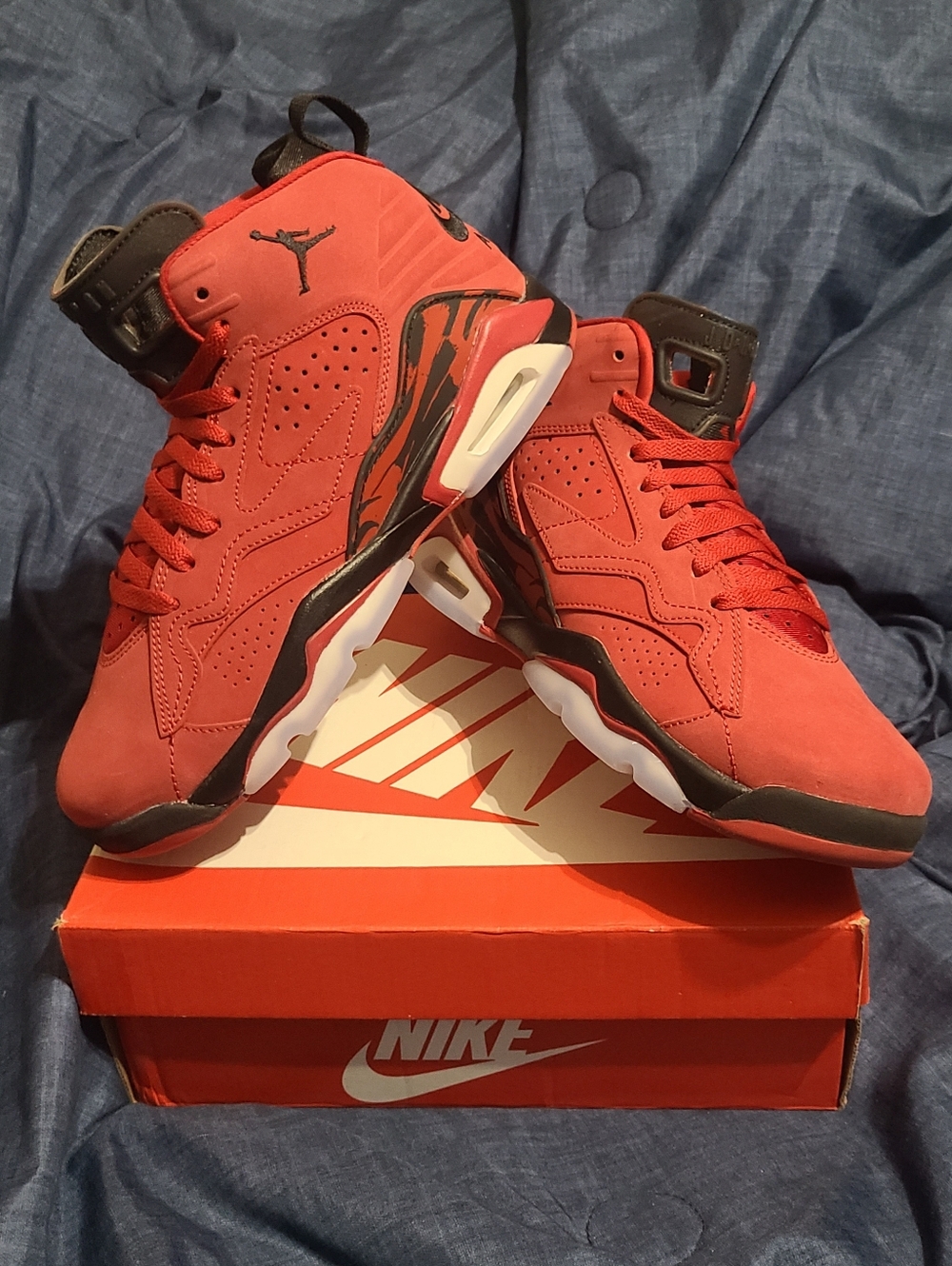 Jordan MVP "Raging Bull" New In Replacement Box! Men/Youth 7 - Womens 8.5